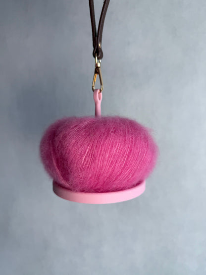 Wrist Yarn Spinner - Podróżny stojak na włóczkę