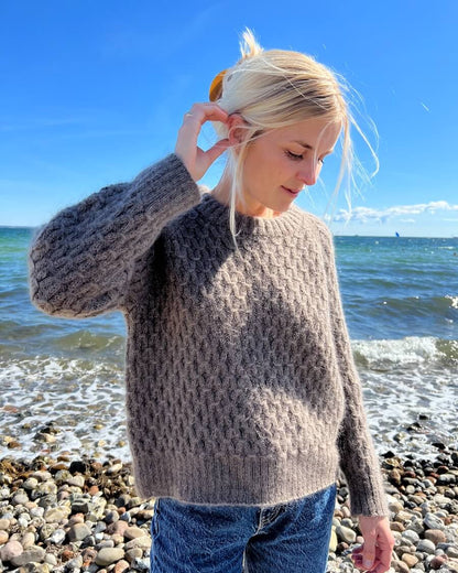 Jenny Sweater [EN] [Wzór w formie papierowej]