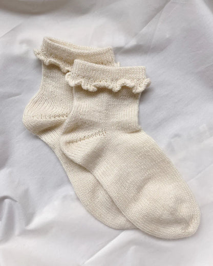 Ruffle Socks [EN] [Wzór w formie papierowej]