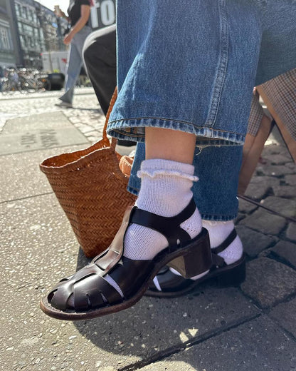 Ruffle Socks [EN] [Wzór w formie papierowej]